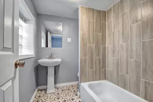 6336 S St Lawrence Ave, Chicago, IL 60637 - Photo 13