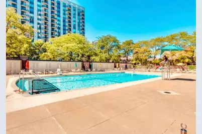 1460 N Sandburg Terrace #501, Chicago, IL 60610 - Photo 25