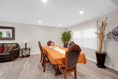 4 Wolfe Court, Woodridge, IL 60517 - Photo 7