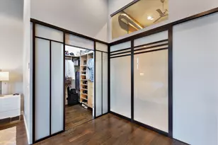 2411 W Walton St, Chicago, IL 60622 - Photo 13