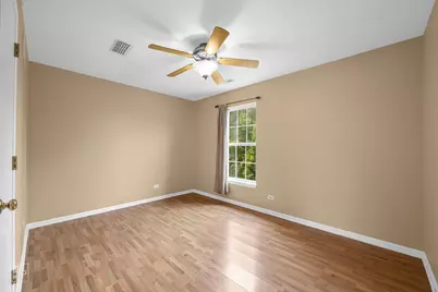 [Address not provided], Aurora, IL 60502 - Photo 9