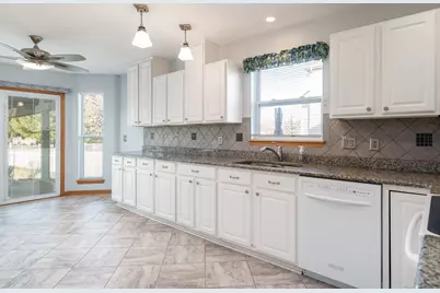 206 Bear Dusk Way, Belvidere, IL 61008 - Photo 17