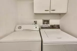 8128 Laramie Ave, Skokie, IL 60077 - Photo 27