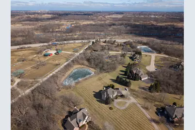 39976 Jonathan Knolls Lane, Wadsworth, IL 60083 - Photo 11