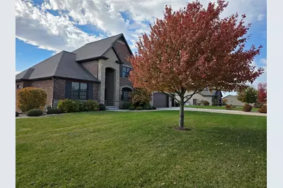 9667 Crossbow Drive N, Bloomington, IL 61705 - Photo 5