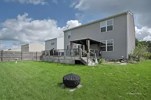 1721 Yasgur Dr, Woodstock, IL 60098 - Photo 3