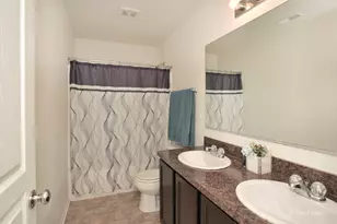 1721 Yasgur Dr, Woodstock, IL 60098 - Photo 15