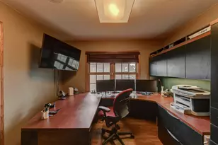 17706 Wentworth Ave, Lansing, IL 60438 - Photo 15