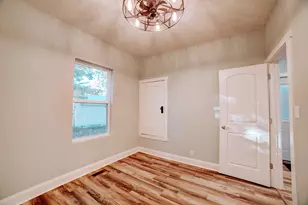 219 W Jones St, Milford, IL 60953 - Photo 31