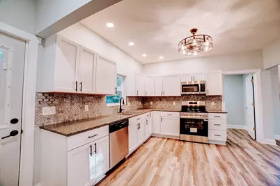 219 W Jones Street, Milford, IL 60953 - Photo 11