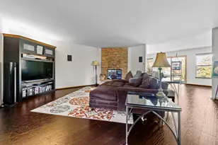 1018 Butterfield Cir E, Shorewood, IL 60404 - Photo 11