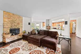 1018 Butterfield Cir E, Shorewood, IL 60404 - Photo 13