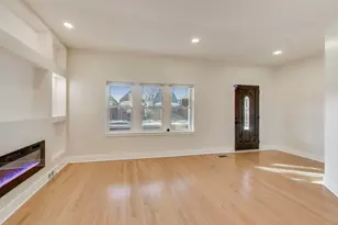 7633 S Eberhart Ave, Chicago, IL 60619 - Photo 5