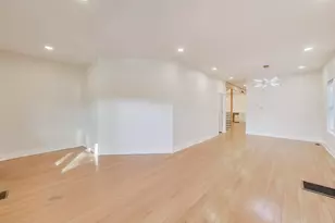 7633 S Eberhart Ave, Chicago, IL 60619 - Photo 7