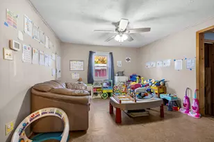 411 S Walnut Ave, Forreston, IL 61030 - Photo 7