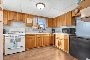 411 S Walnut Ave, Forreston, IL 61030 - Photo 11