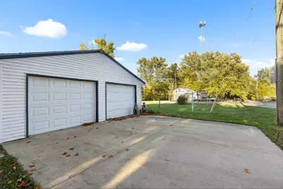 411 S Walnut Avenue, Forreston, IL 61030 - Photo 3