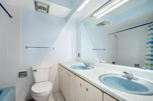 4710 Russett Ln, Skokie, IL 60076 - Photo 11