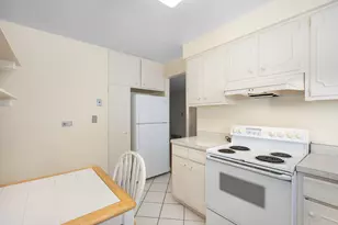 4710 Russett Ln, Skokie, IL 60076 - Photo 9