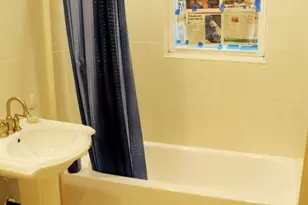 7627 S Cornell Ave, Chicago, IL 60649 - Photo 5