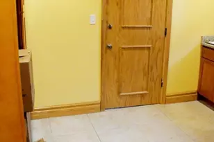 7627 S Cornell Ave, Chicago, IL 60649 - Photo 13