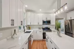 1123 Thackery Ln, Naperville, IL 60564 - Photo 7