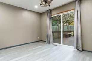 3075 Derbyshire Dr, Machesney Park, IL 61115 - Photo 11