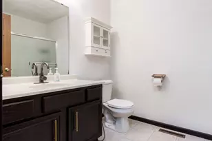 3075 Derbyshire Dr, Machesney Park, IL 61115 - Photo 27