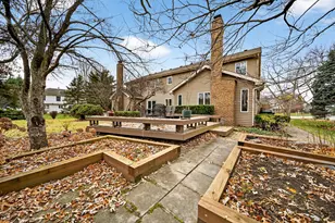 1404 Amy Ln, Libertyville, IL 60048 - Photo 35