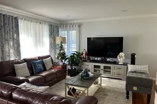 410 E Garwood Ave, Mount Prospect, IL 60056 - Photo 3