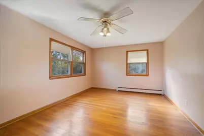 1068 N Hainesville Road, Round Lake, IL 60073 - Photo 17