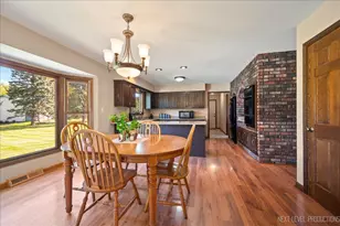 39W955 Deer Run Dr, Saint Charles, IL 60175 - Photo 9