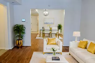 6518 N Mozart St, Chicago, IL 60645 - Photo 7