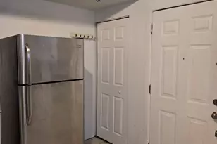 6518 N Mozart St, Chicago, IL 60645 - Photo 5