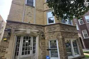 6518 N Mozart St, Chicago, IL 60645 - Photo 1