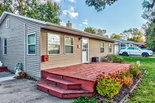 618 Fort St, Ottawa, IL 61350 - Photo 3