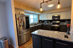 224 Oakwood Ln, Bloomingdale, IL 60108 - Photo 13