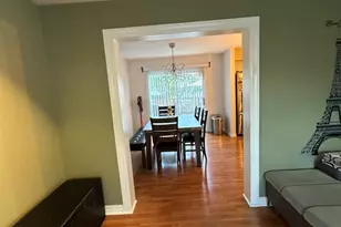 224 Oakwood Ln, Bloomingdale, IL 60108 - Photo 11