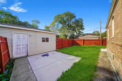 38 W 125th Place, Chicago, IL 60628 - Photo 13