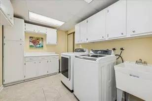 450 Woodview Rd, Lake Barrington, IL 60010 - Photo 19