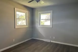 2721 Cascade Dr, Rockford, IL 61109 - Photo 11