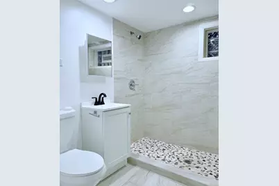 18136 Oakwood Avenue, Lansing, IL 60438 - Photo 3