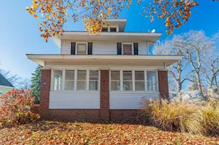 401 Willard Ave, Bloomington, IL 61701 - Photo 3