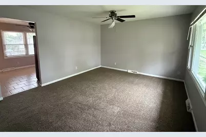 18905 Park Avenue, Lansing, IL 60438 - Photo 3