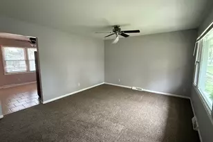 18905 Park Ave, Lansing, IL 60438 - Photo 3