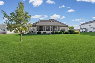 512 Prairie Ln Dr, Monticello, IL 61856 - Photo 3