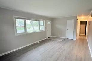 338 Waldmann Dr, Park Forest, IL 60466 - Photo 3