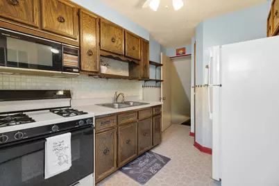 913 N Raynor Avenue, Joliet, IL 60435 - Photo 11