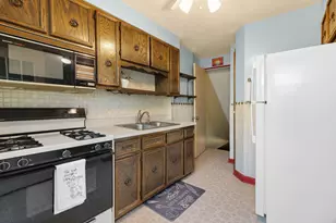 913 N Raynor Ave, Joliet, IL 60435 - Photo 11