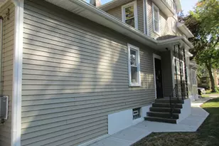 369 S Chicago Ave, Kankakee, IL 60901 - Photo 5